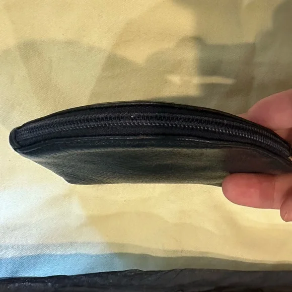 Christian Dior pouch - Picture 12 of 12